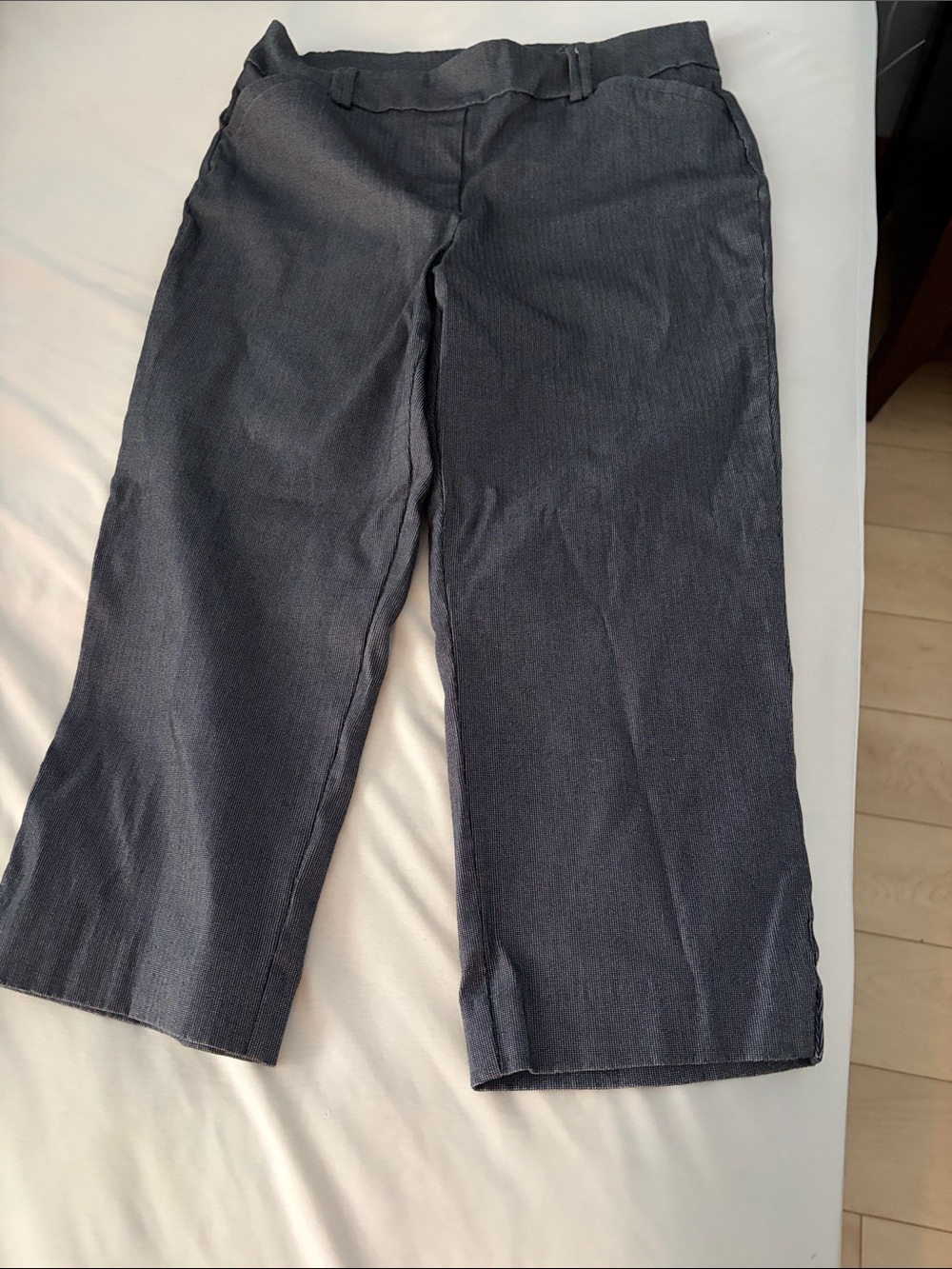 Men's pants subcategory identification
